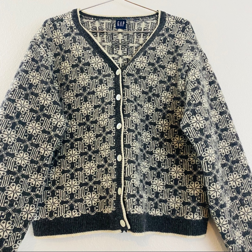 Grey and White GAP Sweater